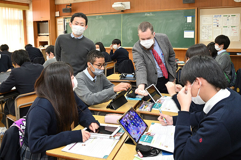 中高6年間で英語力はどう伸びる？自分を表現する英語で将来の可能性を