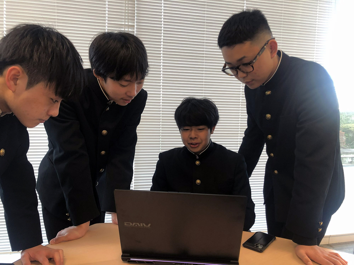 なぜ高性能PCが必要か」を中学生がプレゼン、マウスコンピューターが